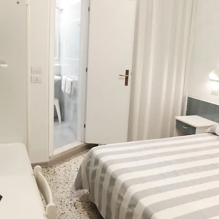 Aurea 3* ريميني