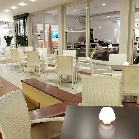 Hotel Aurea 3*